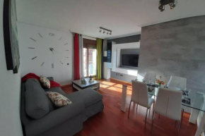 Piso céntrico con piscina,parking y jacuzzi